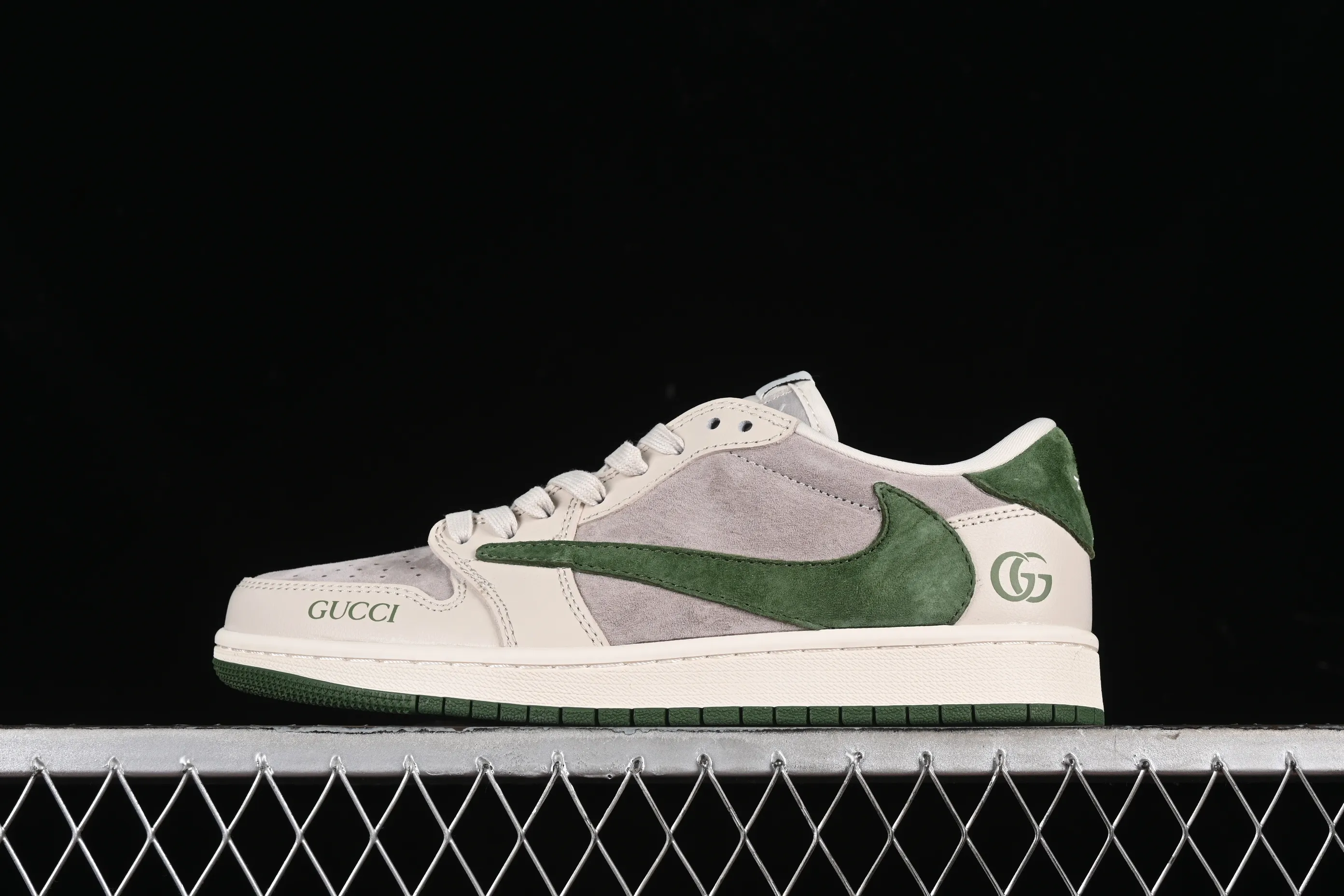 All categories Air Jordan Jordan series basketball shoes Air Jordan 1 Low High-end customized low-top sneakers Travis Scott x Fragment Design x Air Jordan 1 Low OG SP AJ1 Joe 1 Gucci joint-off-white dark green pig eight low-top cultural casual sneakers LX1988-106